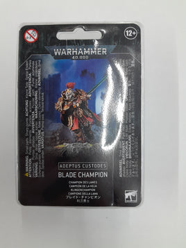 Adeptus Custodes blade champion